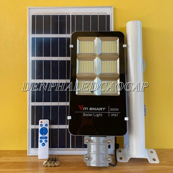 Đèn cao áp năng lượng mặt trời 300W IP67